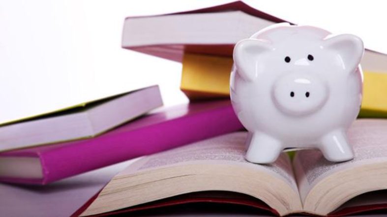 How to Effectively Finance Your Education with Part Time Work