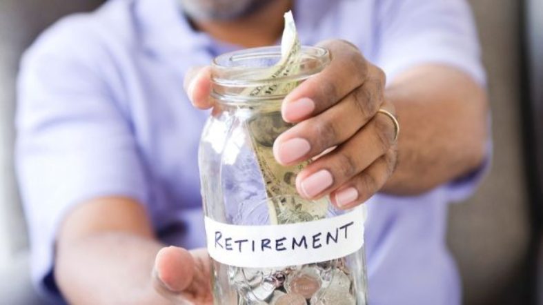 5 Tips on Saving for Retirement While Paying for Personal Loans