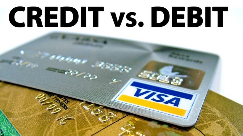 Credit vs Debit – Which is a Better Option for Online Use?