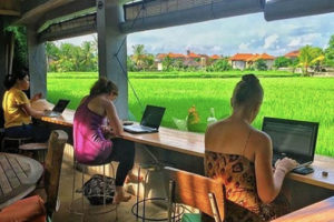 Financial Tips for Planning a Digital Nomad Life